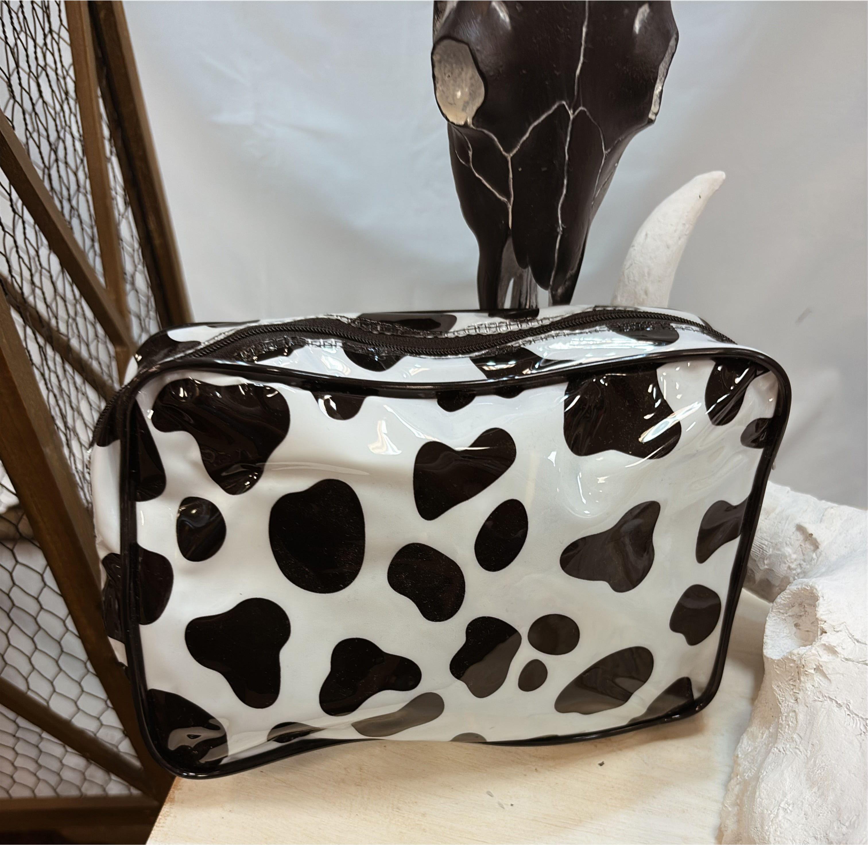 Cow zipper pouch